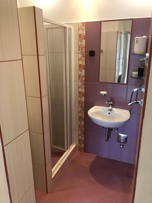 Awesome, 15 Mins To Center Home Budapest Extérieur photo